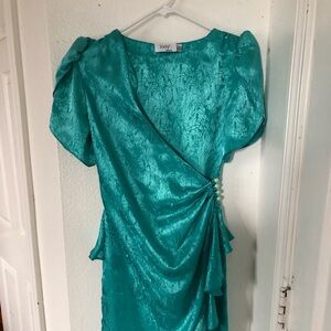 Vintage JODY CALIFORNIA Dress Aqua Midi Crepe Rayon Tiered Ruffle Short Sleeve